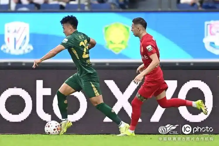 欧冠对决：皇家马德里 VS 巴塞罗那